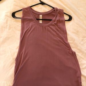 Vuori muscle tank